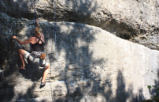 Neben schattigen Anstiegen gibt es wie hier am Talwächter auch sonnige Routen