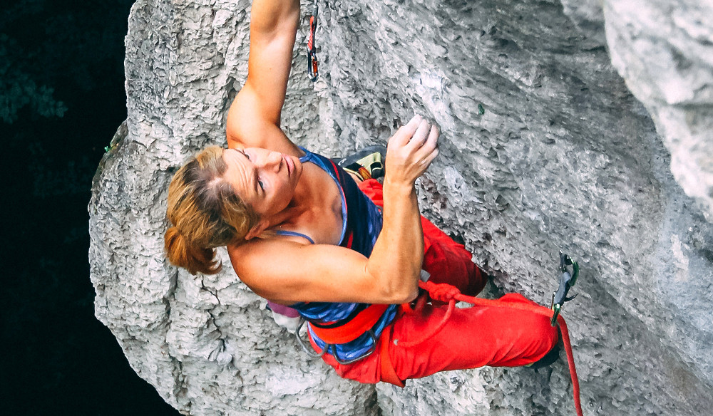 Sarah Kampf in ´Battle Cat´ (11-/11) am Hängenden Stein im Pegnitztal (Bild: Lars Decker)